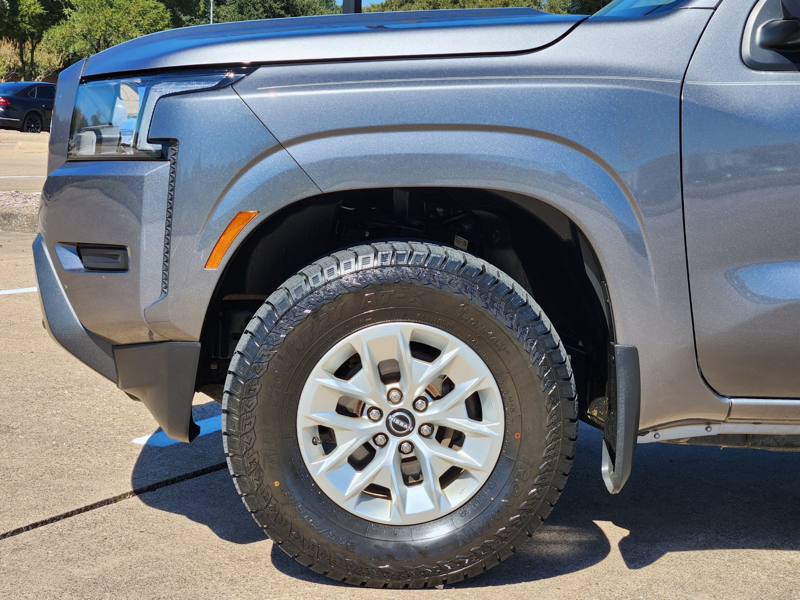 Used 2024 Nissan Frontier SV w/ Technology Package AWD/4WD image 8