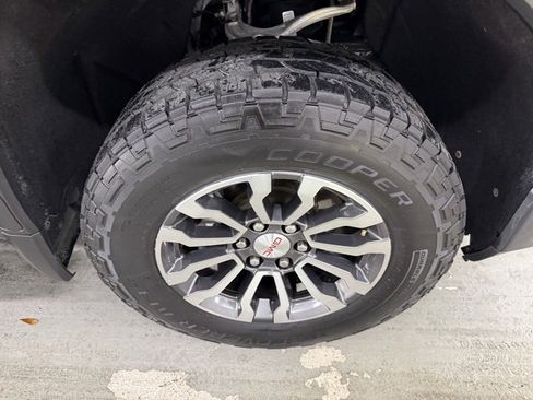 Used 2020 GMC Sierra 1500 AT4 w/ AT4 Premium Package image 6