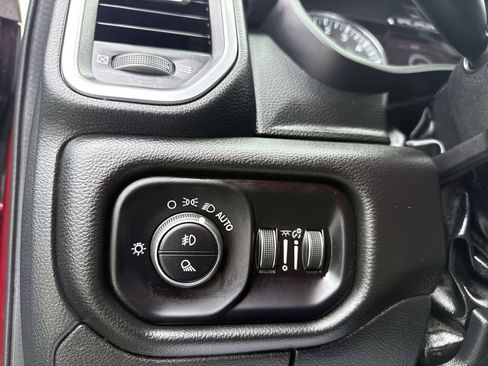 Used 2025 RAM 1500 Lone Star AWD/4WD image 32