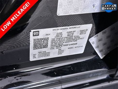 Used 2025 GMC Sierra 2500 AT4 image 35