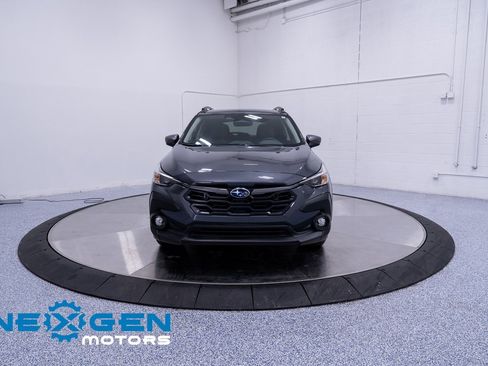 Used 2024 Subaru Crosstrek 2.0i Premium image 4
