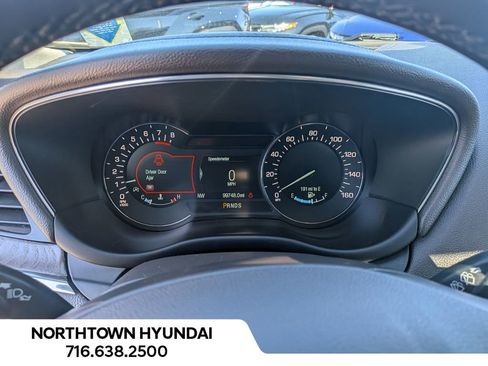 Used 2018 Lincoln MKC Reserve image 8