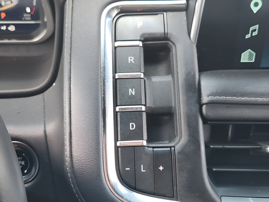 Used 2024 Chevrolet Tahoe Z71 w/ Luxury Package AWD/4WD image 29