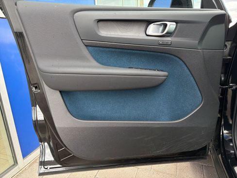 Used 2023 Volvo C40 P8 Recharge Plus image 18