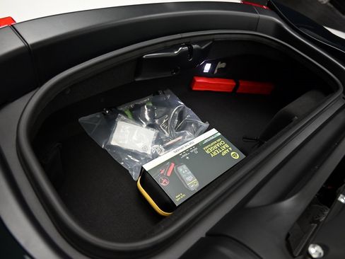 New 2025 Lotus Emira image 31