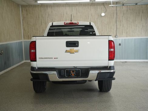 Used 2019 Chevrolet Colorado W/T w/ WT Convenience Package RWD image 8