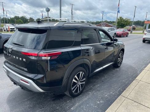 Used 2025 Nissan Pathfinder Platinum w/ Cargo Package AWD/4WD image 7