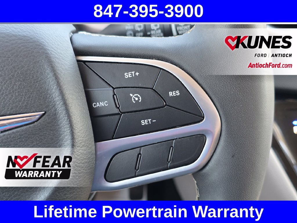 Used 2023 Chrysler Voyager LX FWD image 46