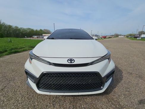 Used 2021 Toyota Corolla SE w/ Carpet Mat Package (TMS) image 8