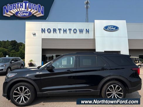 Used 2026 Ford Explorer ST-Line AWD/4WD image 1