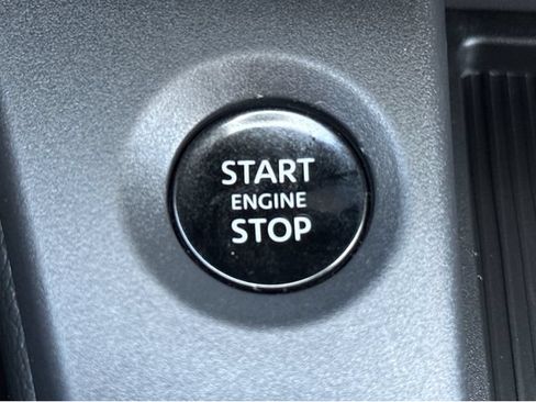 Used 2026 Nissan Sentra SR w/ Floor Mat Package FWD image 34