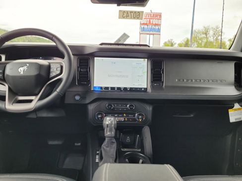 New 2026 Ford Bronco Badlands AWD/4WD image 12
