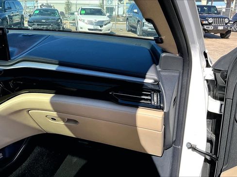 Used 2025 Acura MDX FWD w/ Technology Package image 16