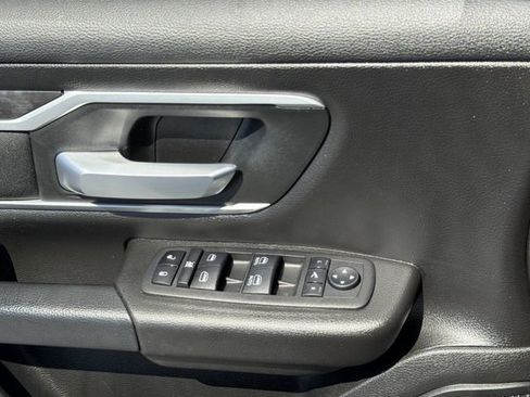 Used 2023 RAM 1500 Big Horn AWD/4WD image 17
