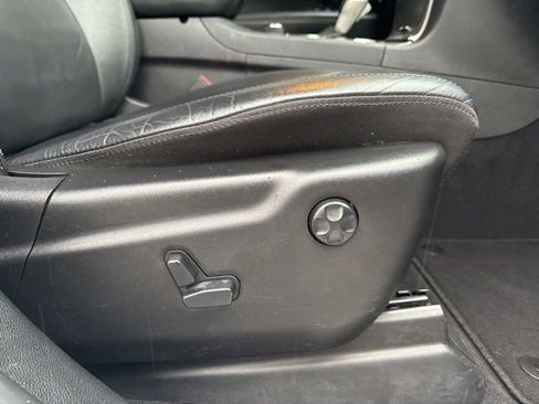 Used 2020 Jeep Grand Cherokee Limited image 13