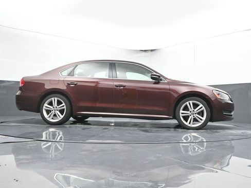 Used 2014 Volkswagen Passat TDI SE FWD image 35