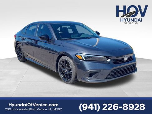 Used 2024 Honda Civic Sport image 1