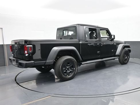 New 2026 Jeep Gladiator Sport image 6