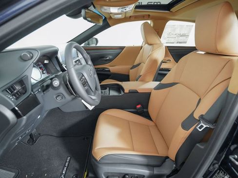 Used 2025 Lexus ES 350 350 w/ Premium Package image 8