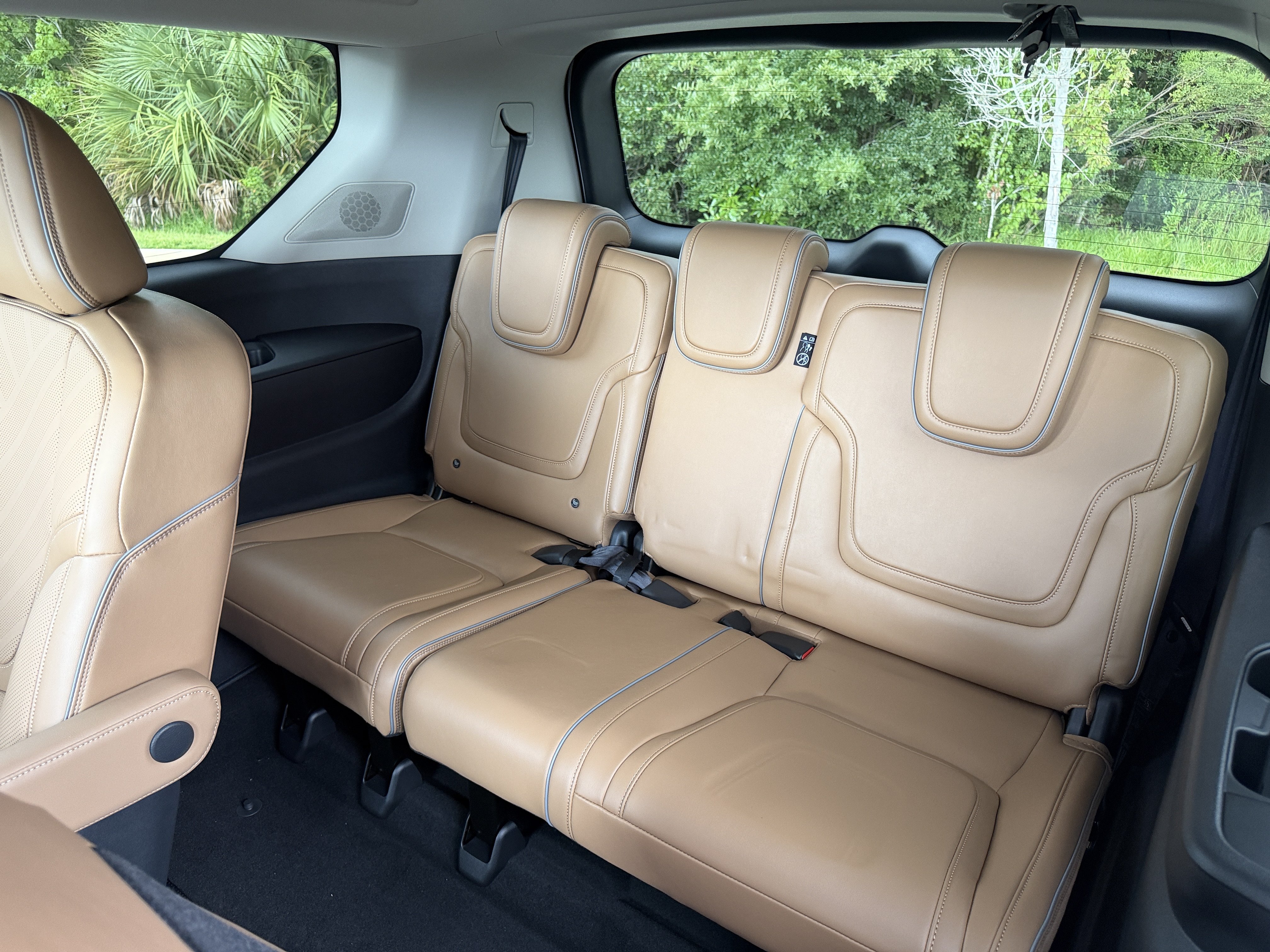New 2027 INFINITI QX80 Luxe w/ Cargo Package RWD image 20