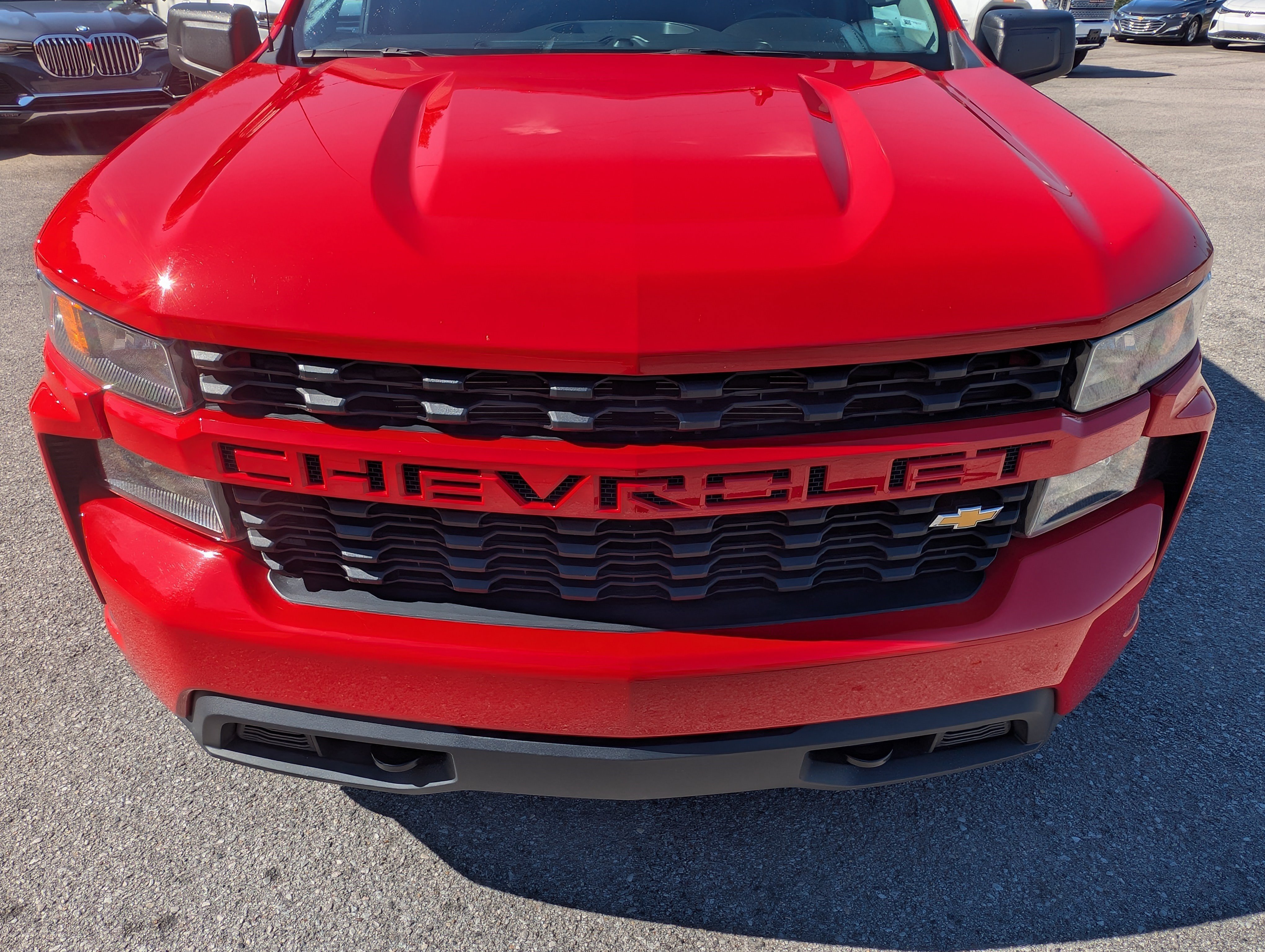 Used 2020 Chevrolet Silverado 1500 Custom w/ Custom Value Package AWD/4WD image 12
