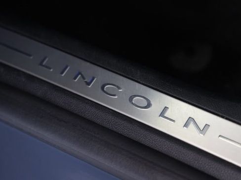 Used 2023 Lincoln Corsair Reserve w/ Equipment Group 202A AWD/4WD image 20