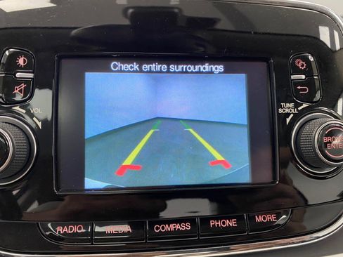 Used 2018 FIAT 500 Lounge FWD image 32