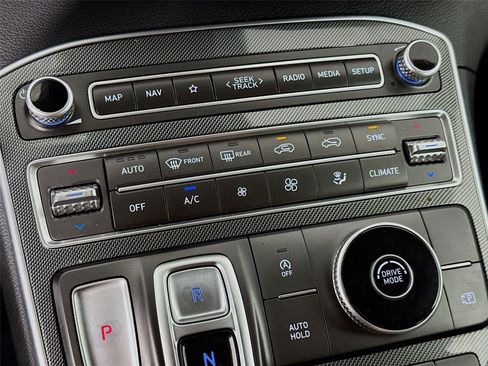 Certified 2023 Hyundai Santa Fe SEL FWD image 17