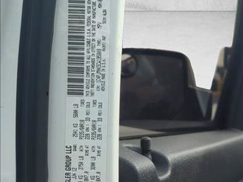 Used 2012 Jeep Liberty Sport image 29