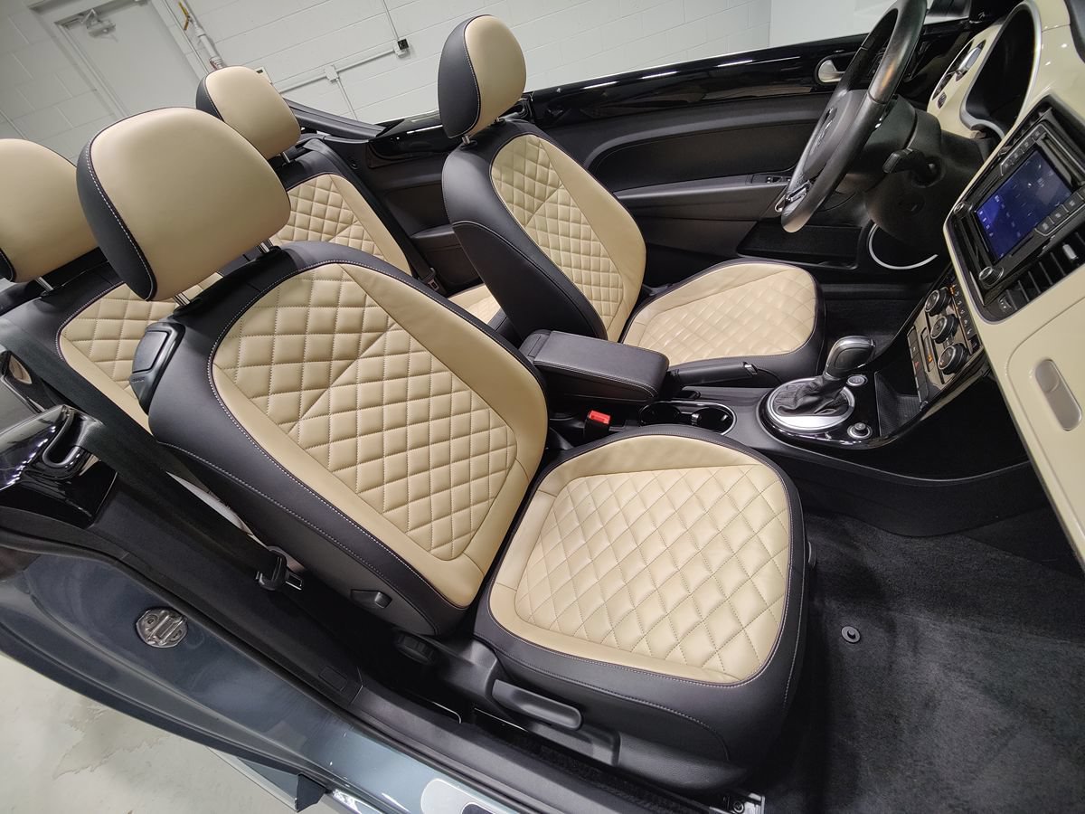 Used 2019 Volkswagen Beetle 2.0T Final Edition SEL FWD image 13