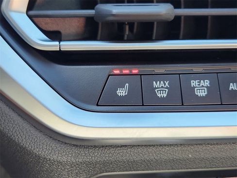 Used 2023 BMW 430i xDrive Coupe w/ Convenience Package image 25