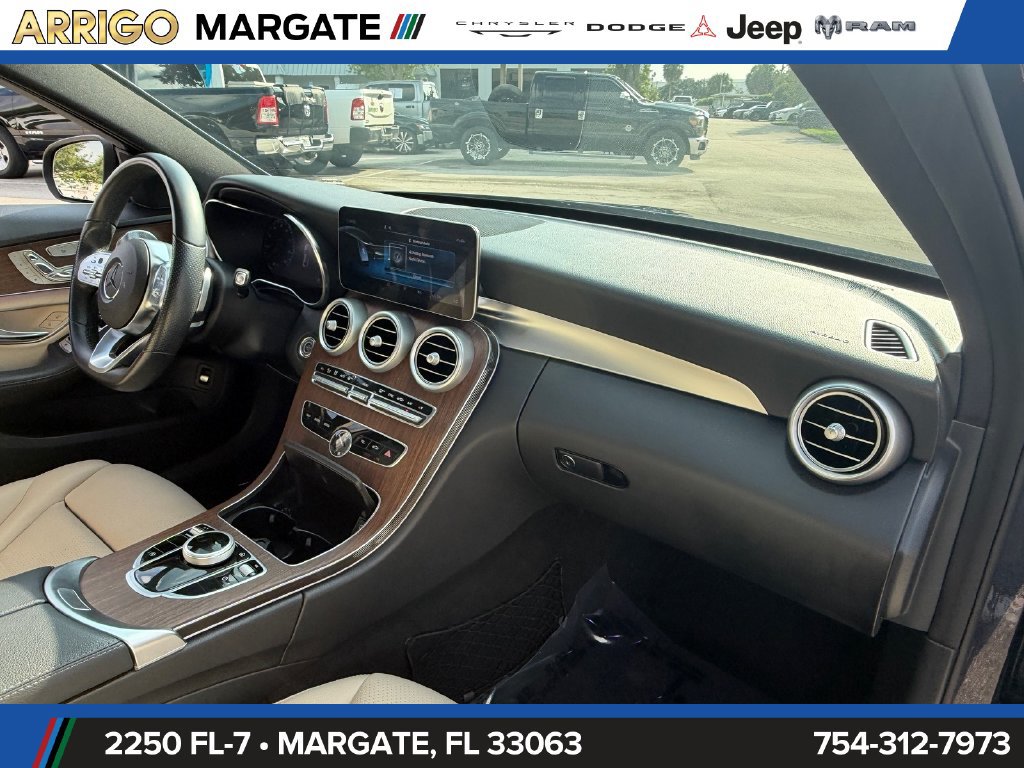 Used 2020 Mercedes-Benz C 300 4MATIC Sedan w/ AMG Line image 18