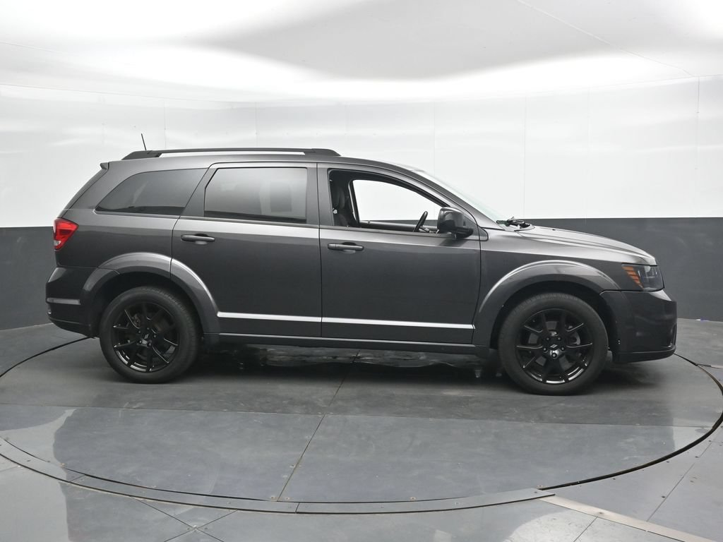 Used 2019 Dodge Journey SE w/ Connectivity Group FWD image 5