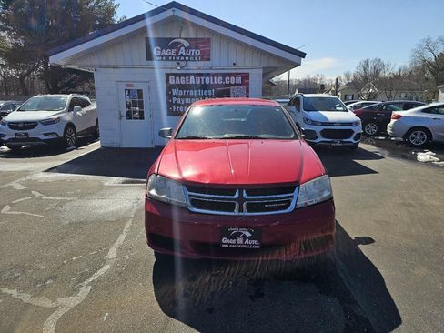 Used 2013 Dodge Avenger SE image 2