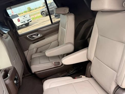 Used 2021 GMC Yukon SLT w/ SLT Luxury Plus Package AWD/4WD image 25