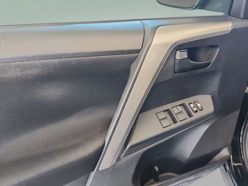 Used 2017 Toyota RAV4 LE image 16