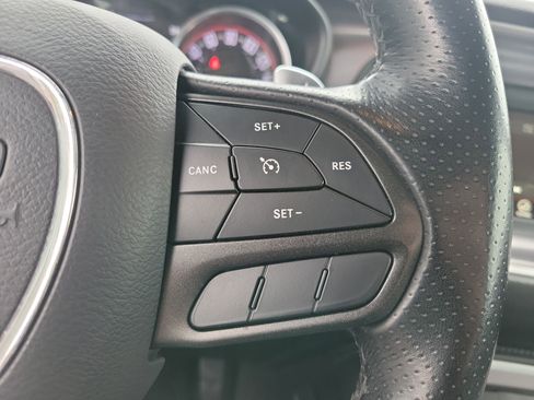 Used 2022 Dodge Challenger GT image 13