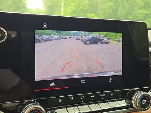 Used 2023 GMC Canyon AT4 AWD/4WD image 15