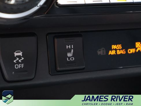 Used 2023 Toyota RAV4 XLE Premium AWD/4WD image 38