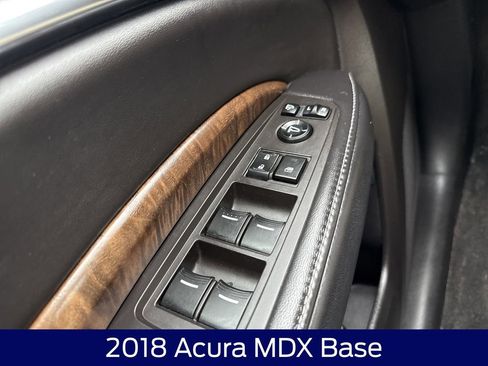 Used 2018 Acura MDX SH-AWD w/ Advance Package image 29