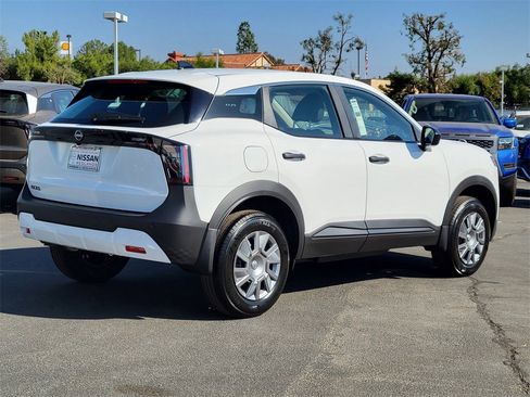 New 2026 Nissan Kicks S image 2