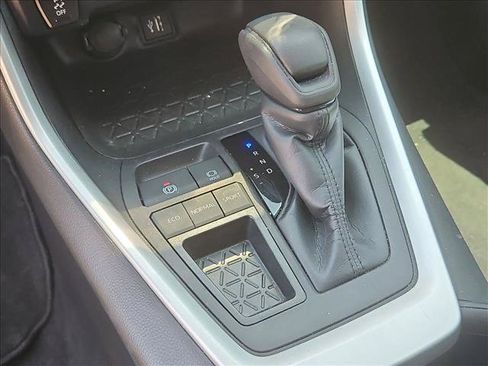 Used 2024 Toyota RAV4 XLE FWD image 14