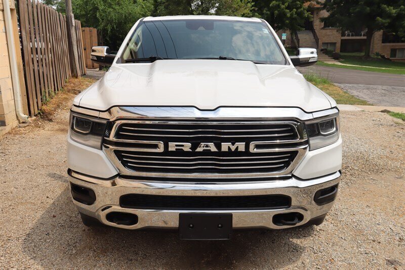 Used 2021 RAM 1500 Laramie w/ Off Road Group AWD/4WD image 2