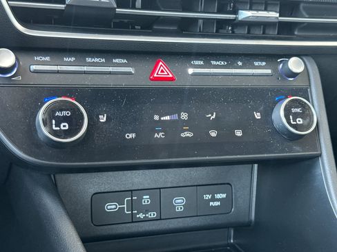 Used 2025 Hyundai Sonata SEL FWD image 19