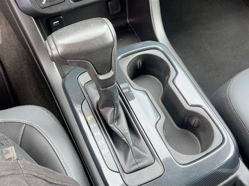 Used 2016 Chevrolet Colorado Z71 AWD/4WD image 17