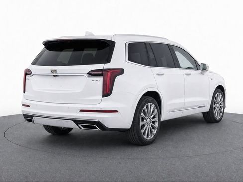 Certified 2024 Cadillac XT6 Premium Luxury w/ Technology Package FWD image 3