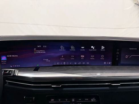 Used 2025 Cadillac Escalade IQ Luxury 2 w/ LPO, Premium Carpet Package AWD/4WD image 30