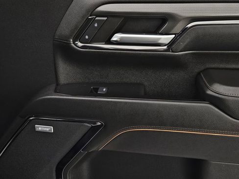 Used 2024 GMC Sierra 2500 AT4 w/ AT4 Premium Plus Package image 35