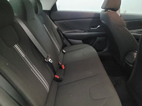 Used 2023 Hyundai Elantra SEL FWD image 19