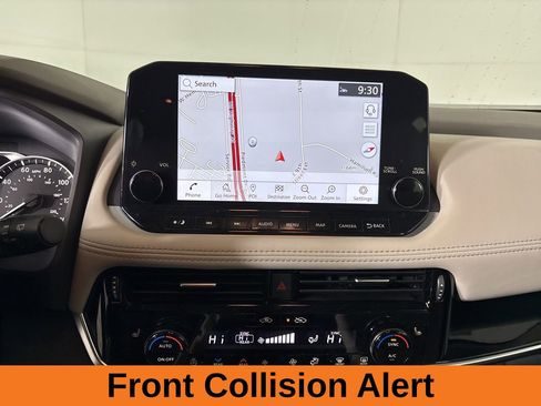 Used 2023 Nissan Rogue SL w/ SL Premium Package image 17